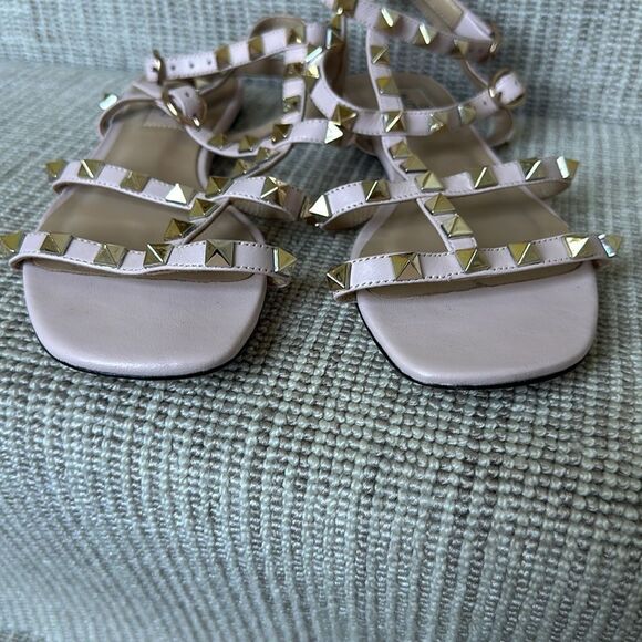 Valentino Garavani Rockstud baby pink sandals - Picture 6 of 6